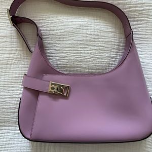 Salvatore Ferragamo AQ-21 0170 Lilac Leather